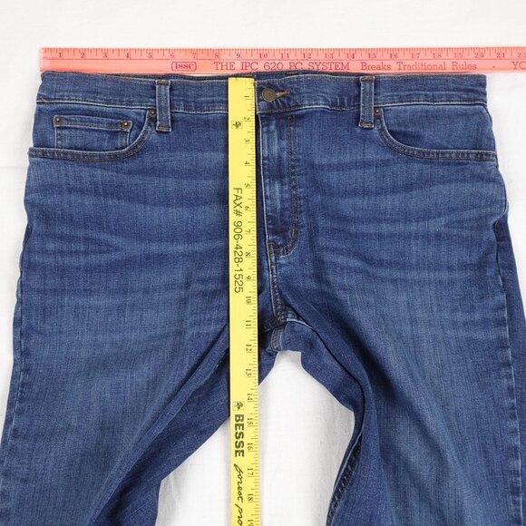 L.L. Bean BeanFlex Standard Fit Jeans Men's 40x30 Stretch Denim - Picture 10 of 11